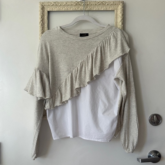 ONTWELFTH | Beige and White Ruffled Blouse - Picture 2 of 12